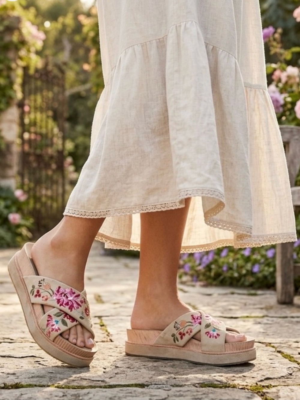 Johnny Was Viviana X Band Beige Embroidered Crisscross Platform Sandals, Size 10